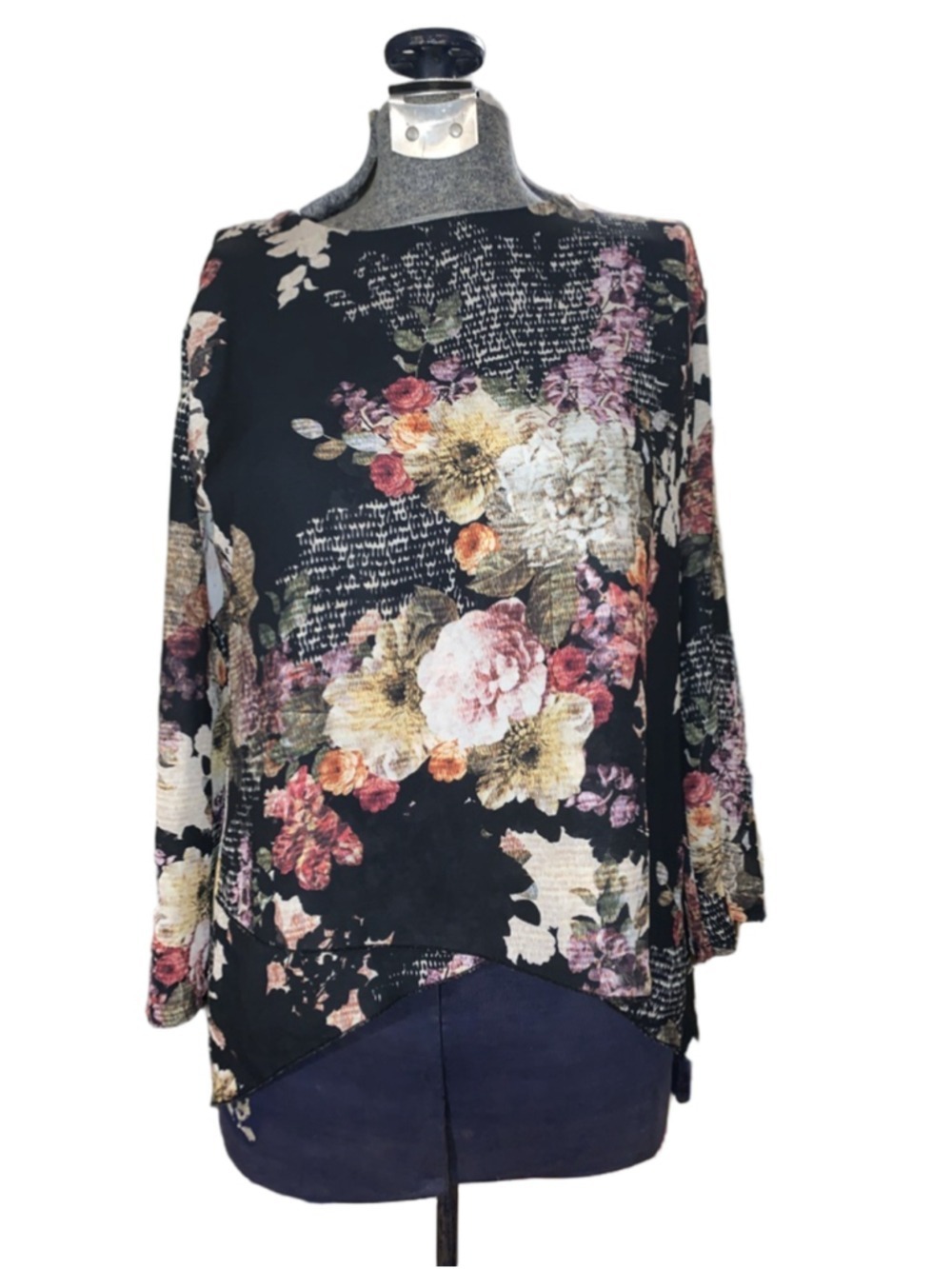 Women's Marisa & Marie Black Floral Tunic Top S